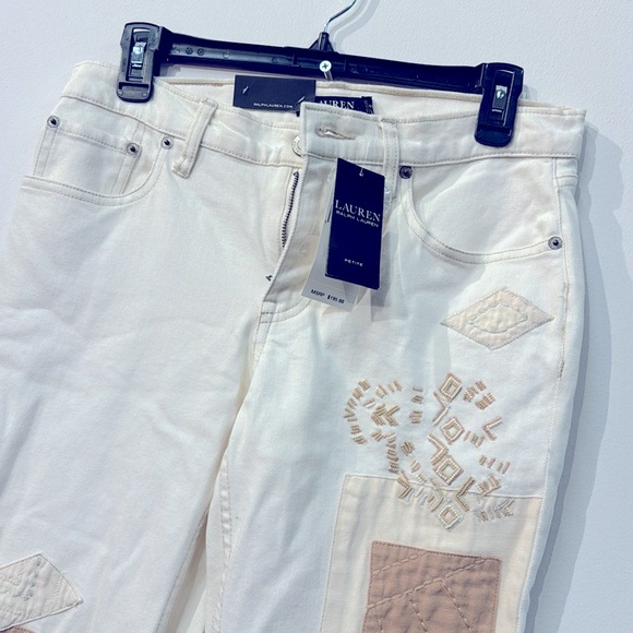 Women - Picture 2 of 2